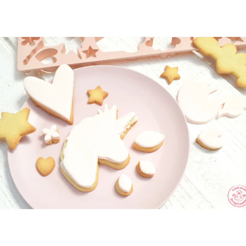 SCRAPCOOKING Emporte Pièce - Découpoir Pâtisserie*Plaque Multi-découpoirs Licorne